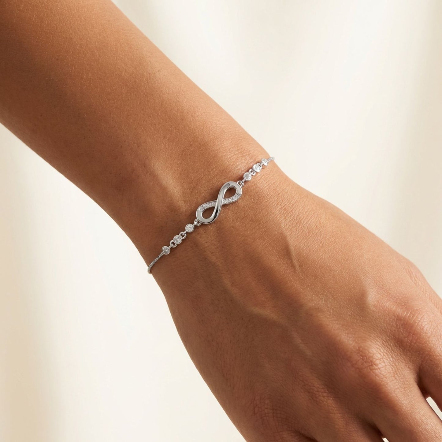 Infinity armband verstelbaar S925
