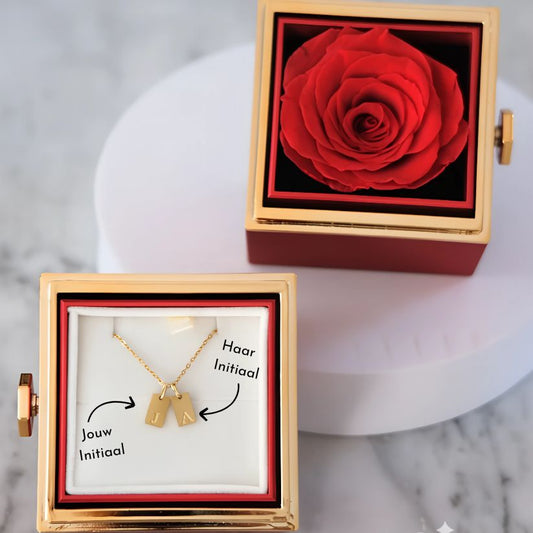 Initiaal ketting & Echte Roos